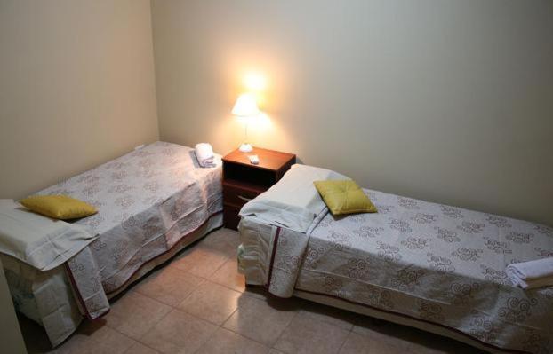 Naipi Apart Puerto Iguazú Habitación foto